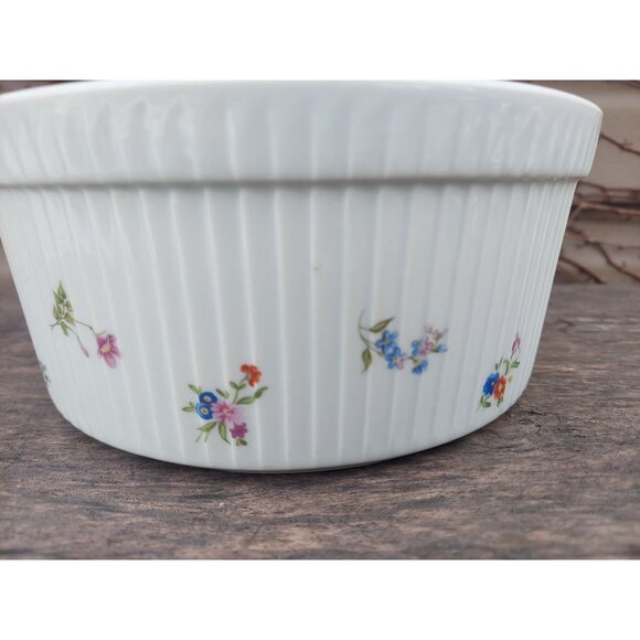 BIA Cordon Bleu Frieda Collection 8" White Souffle Dish w/ Floral Design - Picture 3 of 4